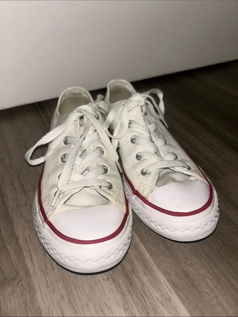 Converse Chuck Taylor All Star White Low-Top Sneakers Kids Size 1